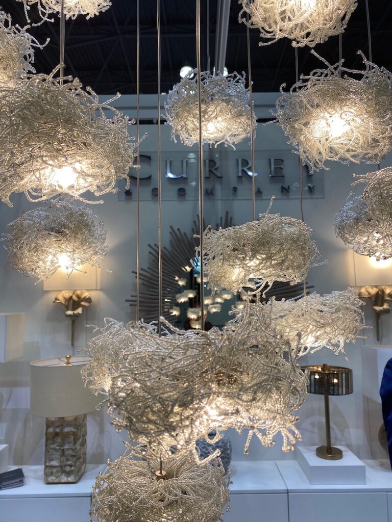 Currwy companuy 768x1024