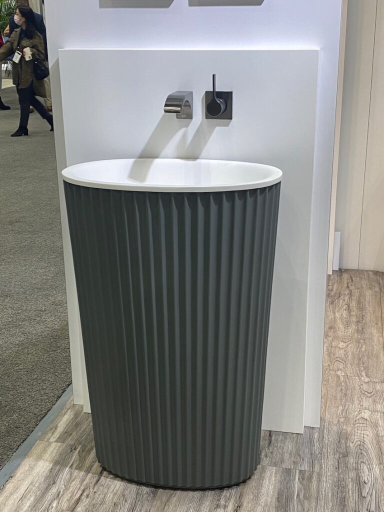 MTI pedestal sink 768x1024