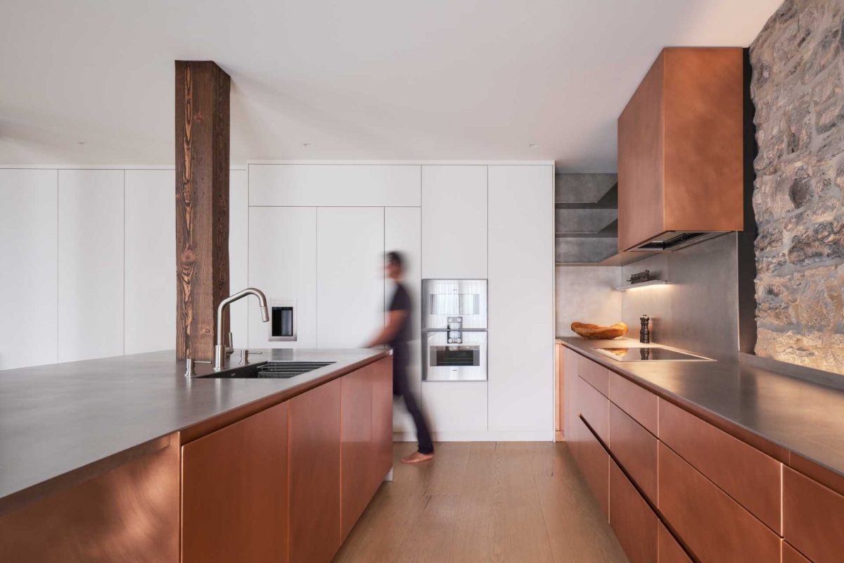Layout of a Copper Kitchen And white