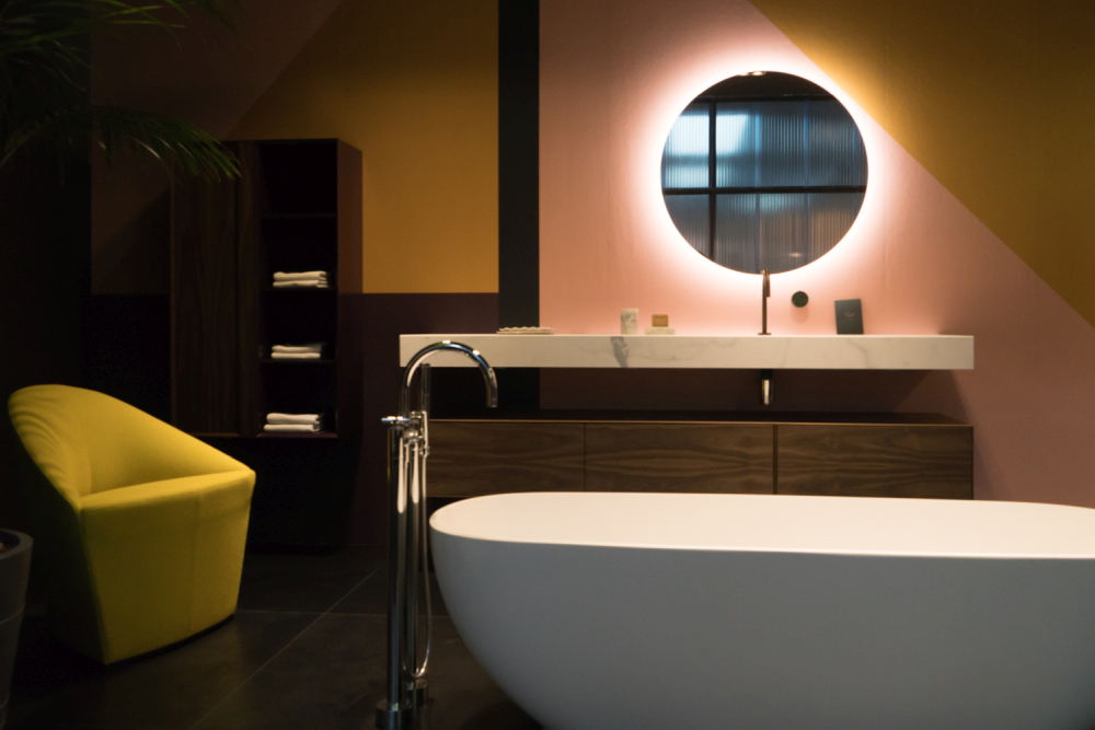 Playful Geometry with Warm Glow