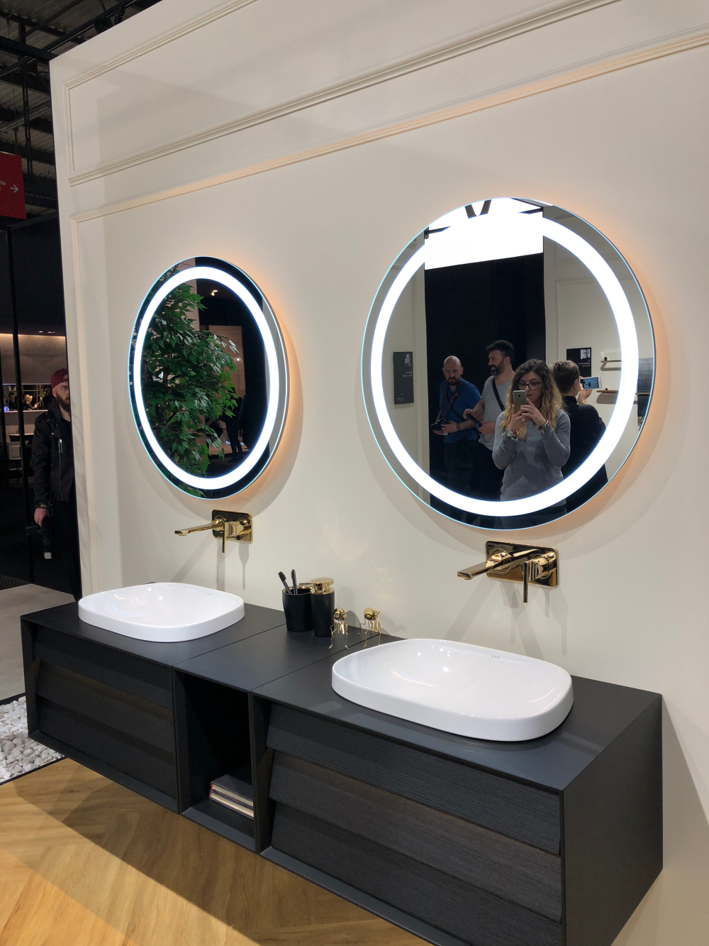 Twin Circle Mirrors with Dark Base
