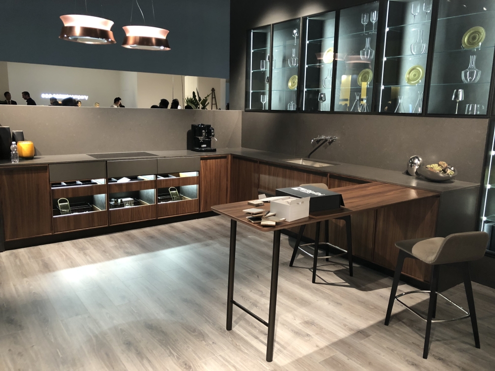 Walnut Warmth with Display Glow