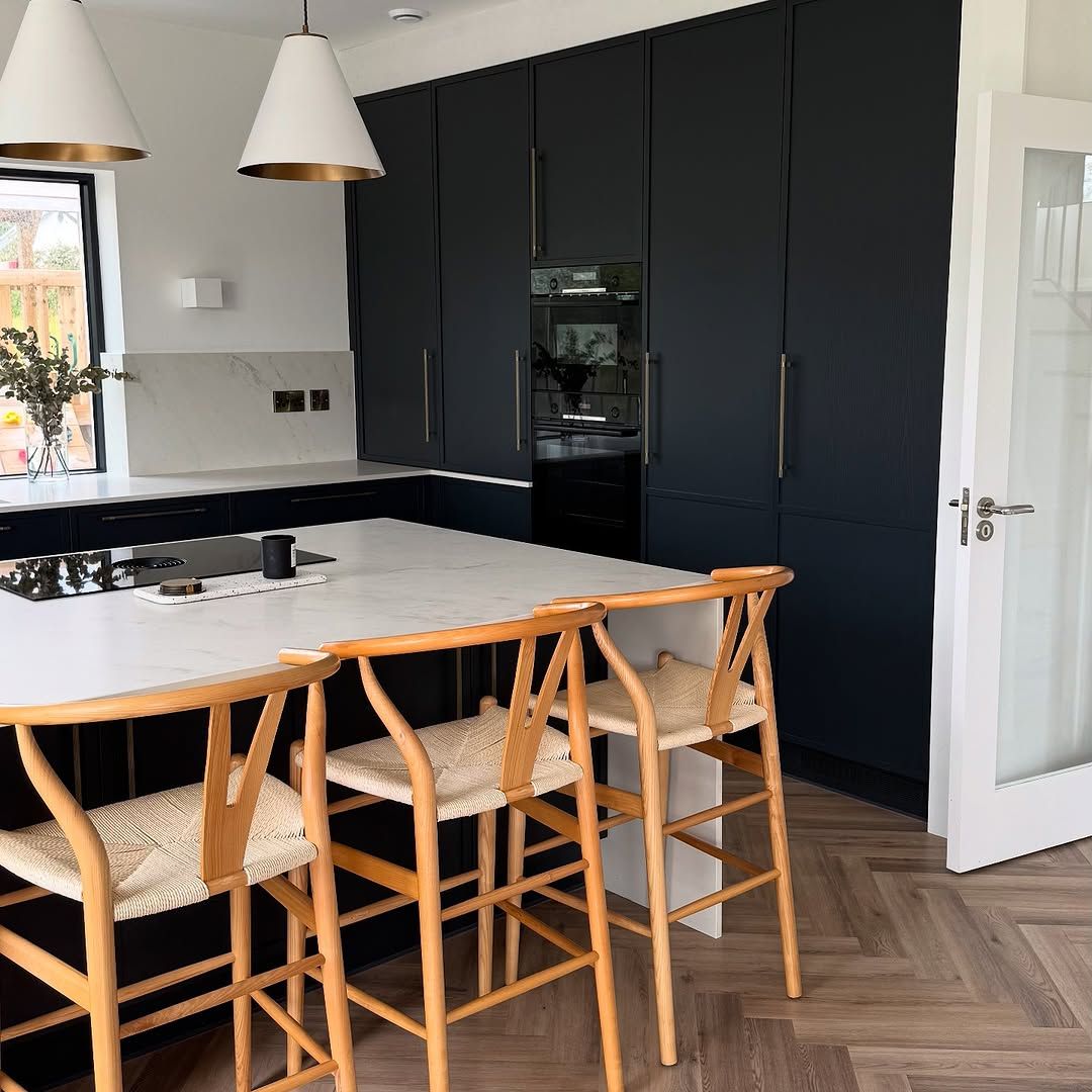 Black and Birch Balance