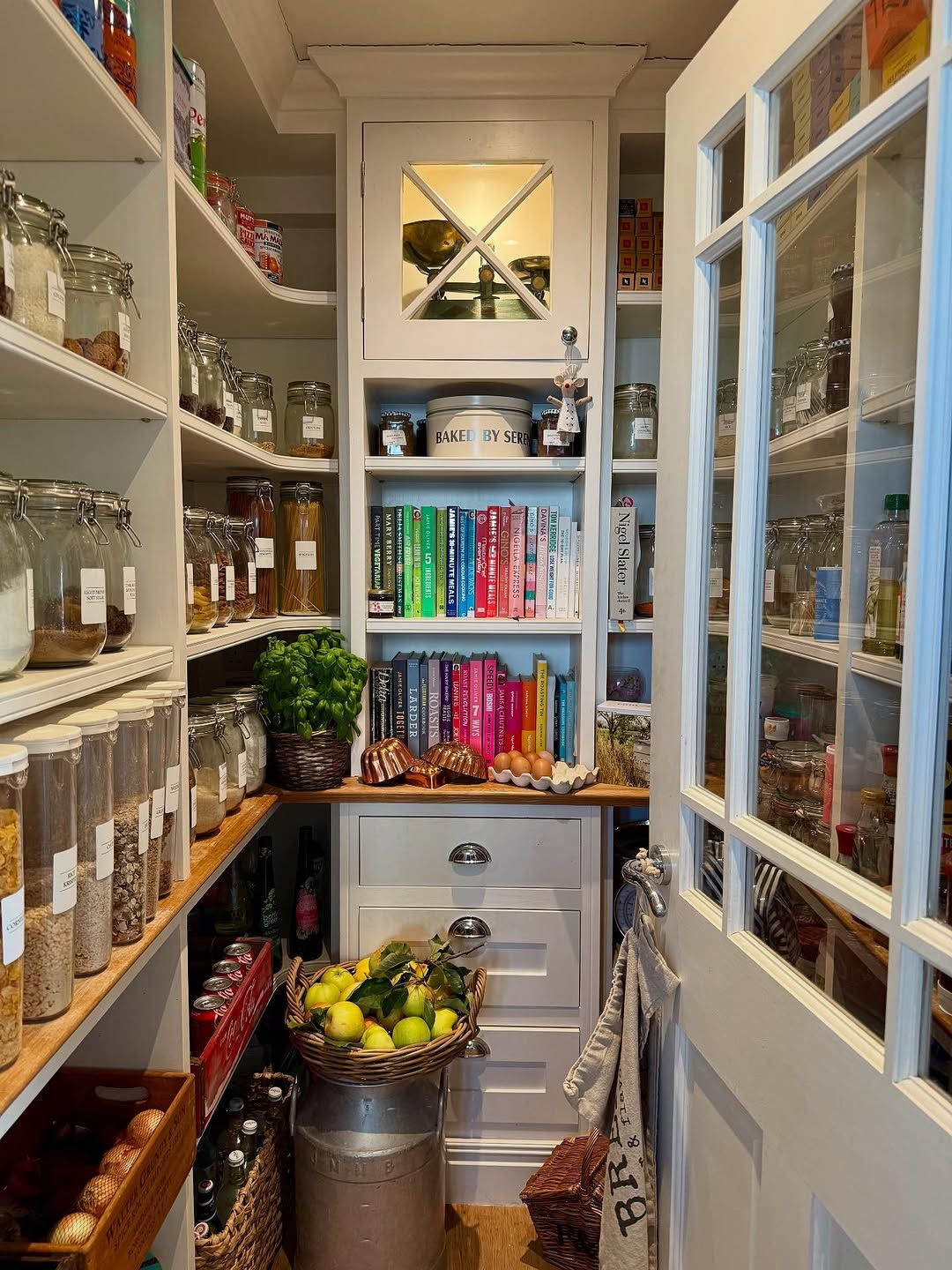 Classic Pantry with Cookbooks and Produce Storage