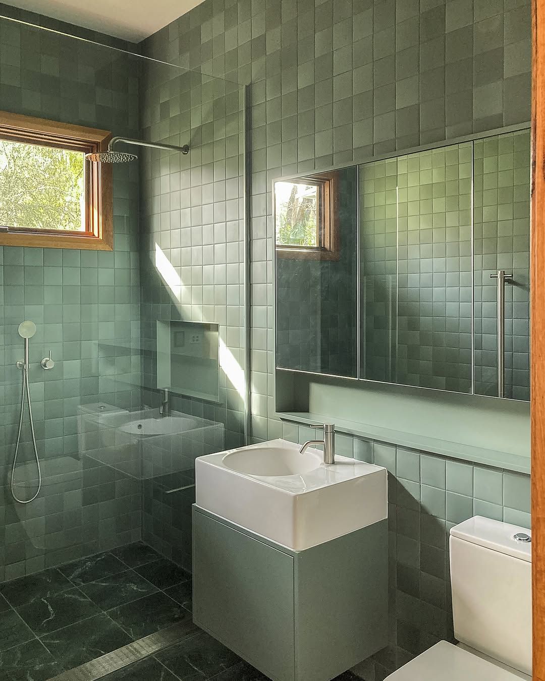 Matte Square Green Tiles With Integrated Niche